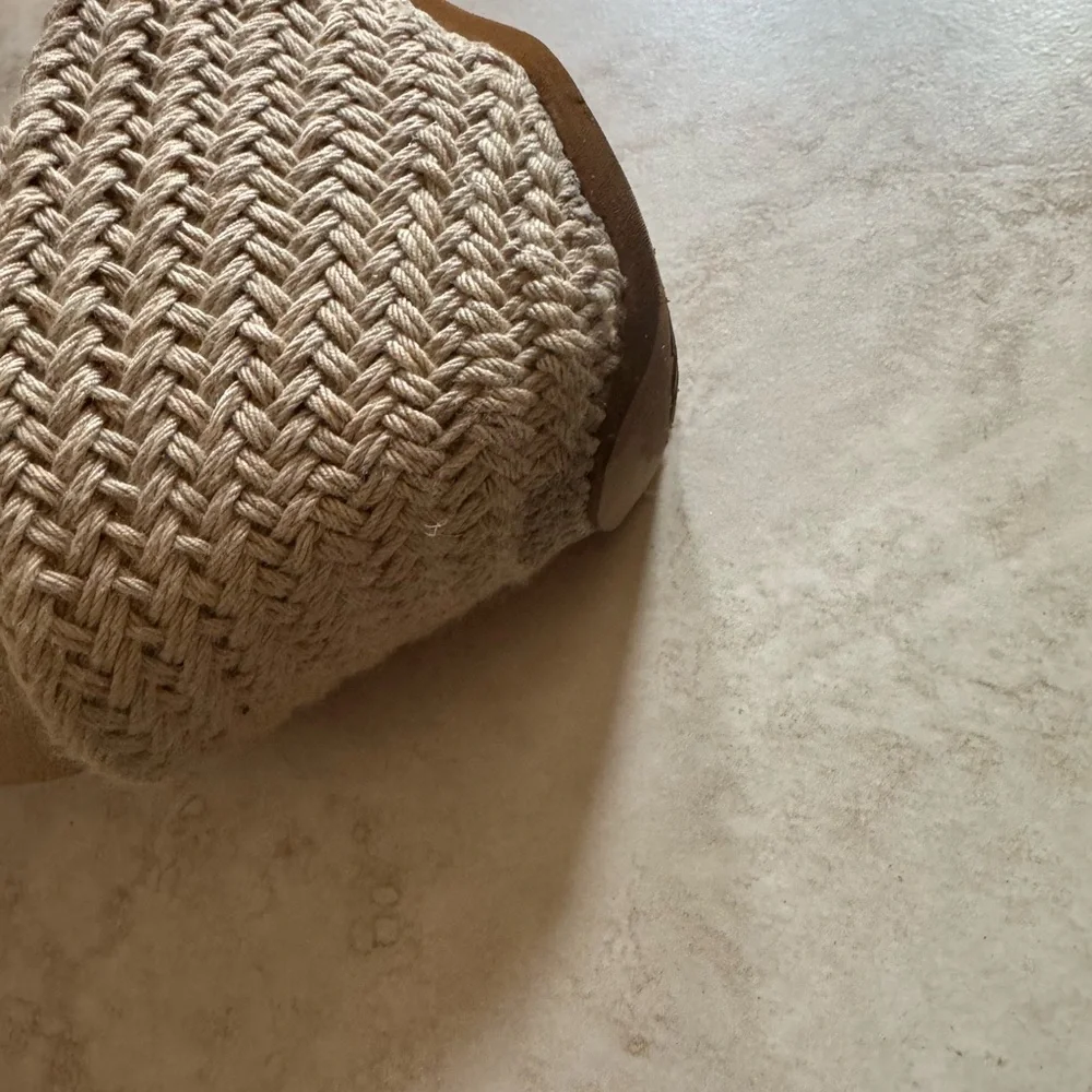L'Amour Des Pieds Oribel Wedge Sandal Gold